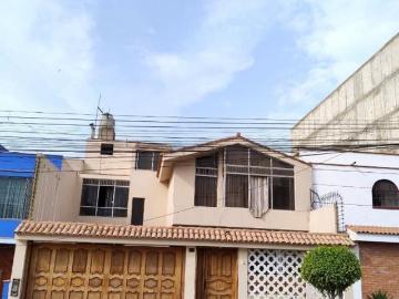 VENDO CASA COMO TERRENO EN SAN MIGUEL 300M2/ Parámetros 8 pisos