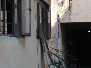 VENDO CASA COMO TERRENO, SOBRE CALZ DE LOS MISTERIOS