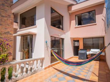 Vendo casa comercial carcelen $250.000 LOTE 733