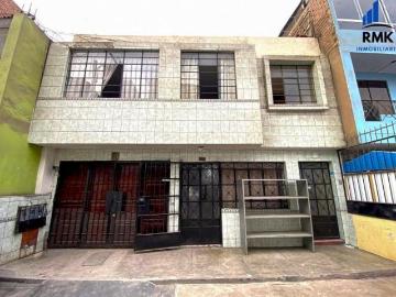 VENDO CASA CON VISTA AL PARQUE SAN MARTÍN DE PORRES