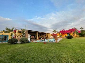 Vendo Casa de Campo 2,496m² Terreno y 489m² Construidos en Quilmaná Cañete