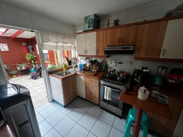Vendo casa de 140 m2, lomas de san andrés, condominio | 4 dormitorios por 215000. 00 en Concepción