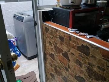 vendo casa de 1 piso con planos de 2 dptos por piso
