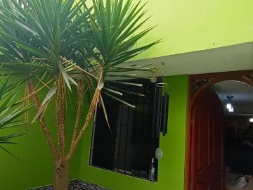 Vendo Casa de 3 niveles en Urb. Los Nardos Tacna