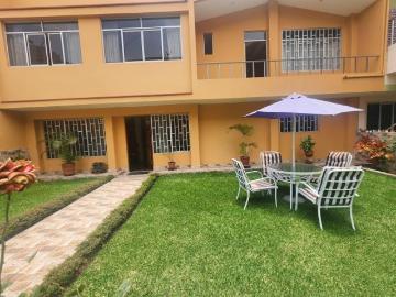 VENDO CASA + DEPARTAMENTO EN 3ER PISO EN PUEBLO LIBRE. CERCA A SUCRE Y BOLIVAR