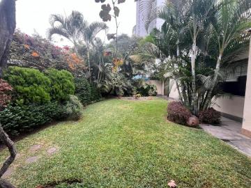 VENDO CASA EN MIRAFLORES POR LA AURORA