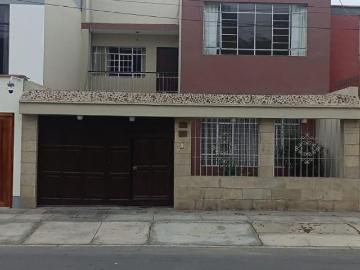 VENDO CASA EN BELLAVISTA