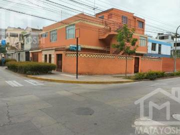 VENDO CASA EN BELLAVISTA, ALT. CDRA 3 DE CALLE LOS HALCONES