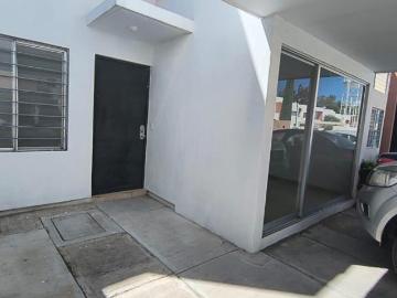 VENDO CASA EN BONATERRA 2300000 REMODELADA