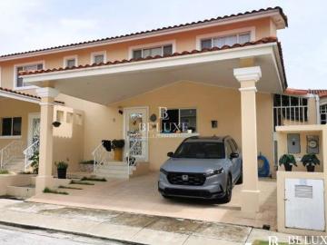 VENDO CASA EN BRISAS DEL GOLF, PH VILLA TIVOLI 9