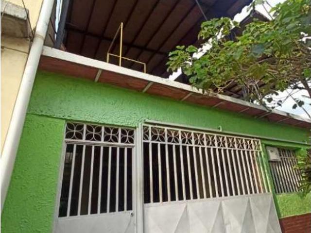 VENDO CASA EN CAÑA DE AZUCAR MARACAY