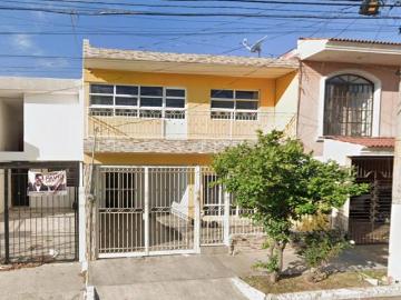 vendo casa en colonia monumental cerca del estadio jalisco guadalajara