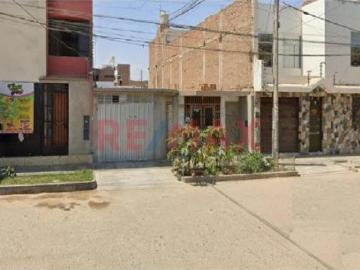Vendo Casa En Construcción Frente A Parque 180 M2 Urb. San Judas Tadeo