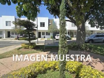 VENDO CASA EN COTO PASEO DE LOS PRINCIPES SAN PADRE TLAQUEPAQUE