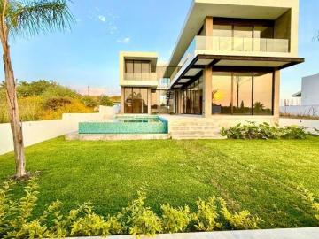 VENDO CASA EN FRACC LOMAS DE COCOYOC