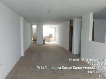 VENDO CASA EN LA ESPERANZA TRUJILLO