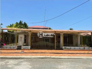 Vendo Casa en Las Tablas, Residencial Europa