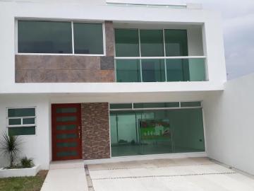 VENDO CASA EN PARQUE HABANA ZONA CASCATTA LOMAS DE ANGELOPOLIS, PUEBLA