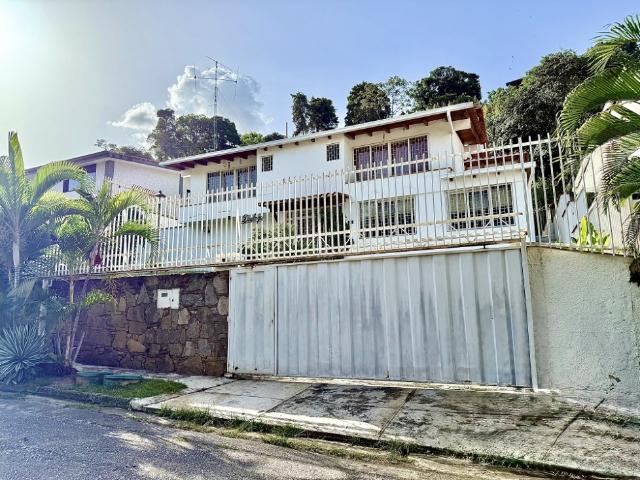 Vendo Casa en Prados del Este