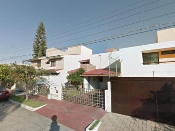 vendo casa en remate bancario colonia jardines de Guadalupe Zapopan
