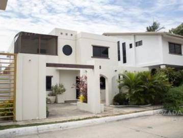 Vendo Casa en Salinas Ciudadela Privada