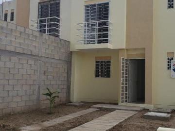 Vendo casa en Zona Poniente de Tuxtla
