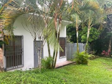 VENDO CASA HERMOSA AMPLIO TERRENO