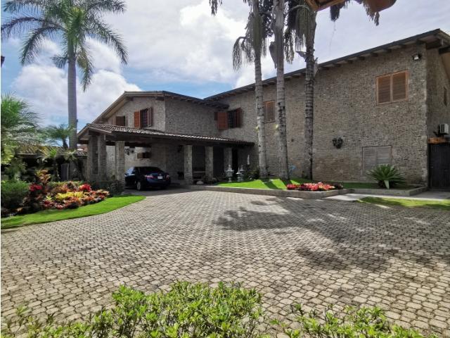Vendo Casa LA LAGUNITA $1.800.000/2.098m2 voluntad de vender!