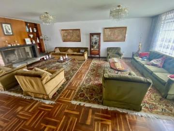 VENDO, casa parametros 4 pisos, Mariscal Castilla, La Aurora, Miraflores
