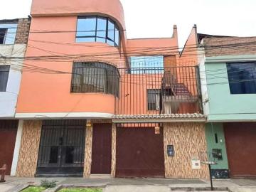 VENDO CASA SEMINUEVA 4 PISOS URBANIZACION RESIDENCIAL, STA ISABEL CARABAYLLO!