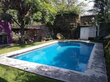 Vendo casa sola en Las Brisas, en Morelos