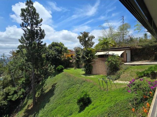 Vendo casa tipo chalet 200m2 Oripoto 4931