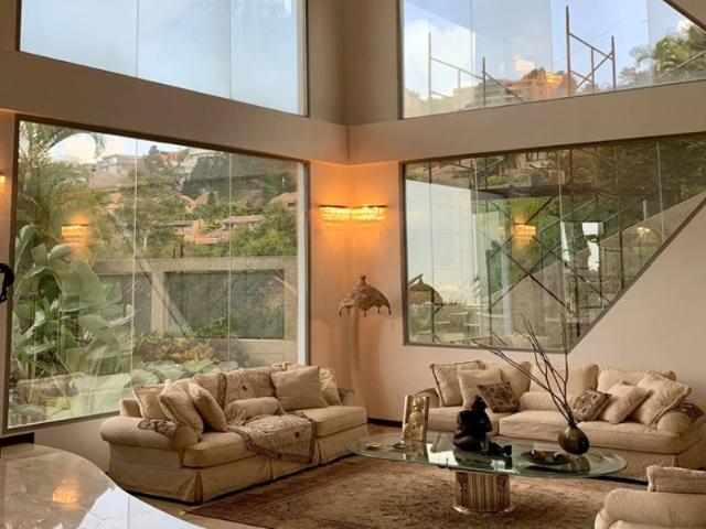 Vendo casa 2000m2 4h+4s/9b+2s/6p Los Naranjos del Cafetal