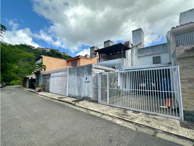 Vendo casa 390m2 La Trinidad 7145