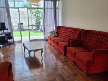 VENDO CASA 300m2 CON 3 ESTACIONAMIENTOS