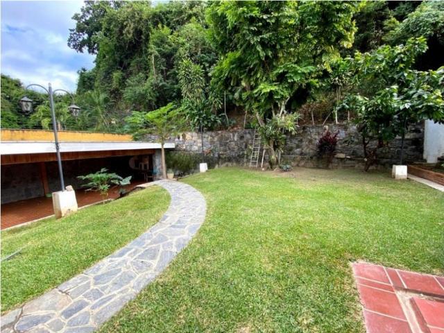 Vendo casa 500m2 4h/4b/4p Santa Marta