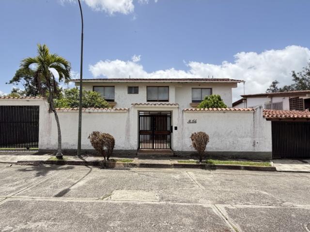 Vendo Casa de 645m2 7h/6b/6pe en Lomas de la Lagunita