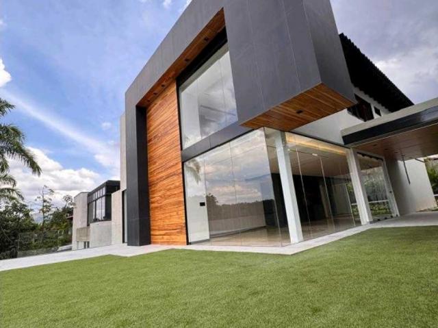 Vendo casa 620m2 San Luis 2066