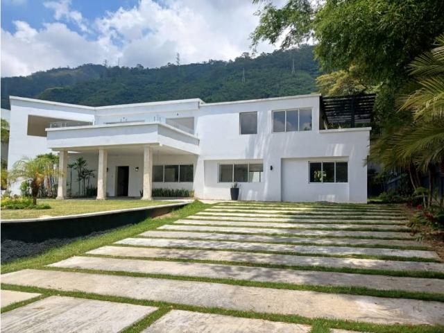 Vendo casa 800m2 Country Club 7318