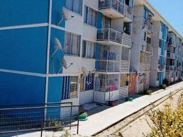 Vendo comodo depto 4D 1B Condominio Roberto Bravo 4 dormitorios 65.00 m2