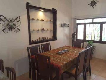 Vendo de Oportunidad Casa Frente al Mar en Curia