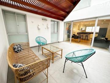 VENDO DEPARTAMENTO AMOBLADO EN BARRANCO CON TERRAZA PRIVADA