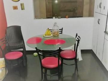 Vendo departamento bien ubicado en urb. Santa patricia la molina
