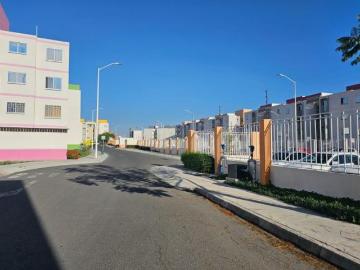Vendo departamento en 1er piso Villas del Refugio El Marques