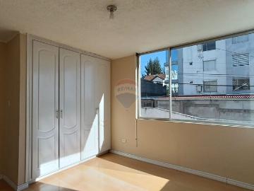 Vendo departamento junto a yanbal y c. C. portal