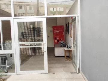 Vendo departamento sin amoblar y con cochera