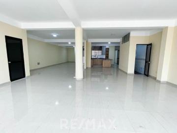 VENDO DEPARTAMENTO PRIMER PISO FRENTE A PARQUE SJL