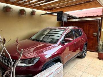 VENDO DEPARTAMENTO TIPO CASITA EN MONTERRICO CON 3 DORMITORIOS