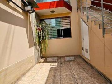 VENDO DEPARTAMENTO URB. SANTA PATRICIA II ETAPA – LA MOLINA