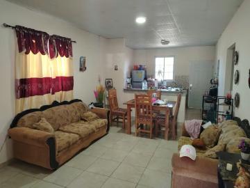 Vendo dos apartamentos uno en cada nivel a pasos de la principal hacia Las tablas Circunvalación | 4 recámaras por 145000.00 en Guararé